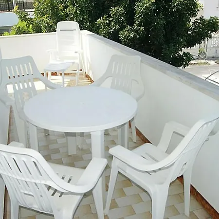 Zelia Lido Marini